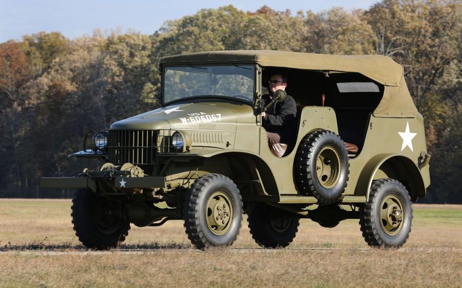  Dodge WC-6 Command Reconnaissance Car 1941 года  (фото 2 из 2)